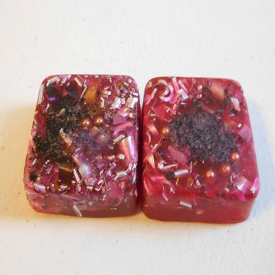 Transparent Red 2 Mini Cube Tower Busters Crystal Orgone (Transparent Red)