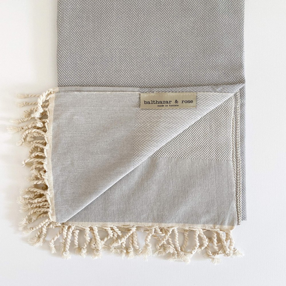 (BALTHAZAR & ROSE) RED Fouta: Herringbone Grey