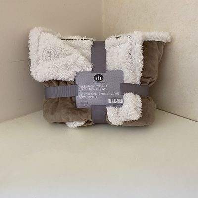 Casa Mink Rev to Sherpa Throw, Beige
