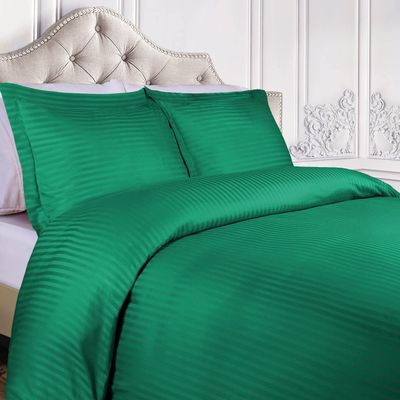 BLUENILEMILLS Blue Nile Mills 300 Thread Count Egyptian Cotton Striped Duvet Cover Set, Plush Luxury Bed Decor, Light Weight Bedding, Includes 1 Duvet Cover, 2 Pillow Shams, Full/Queen, Hunter Green