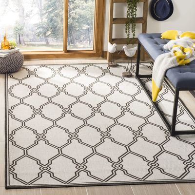 SAFAVIEH Washable Rug Outdoor Linden Collection - 4' x 6', Light Grey & Charcoal, Non-Shedding & Easy to Clean, Ideal for Patio, Backyard, Mudroom (LND124A)