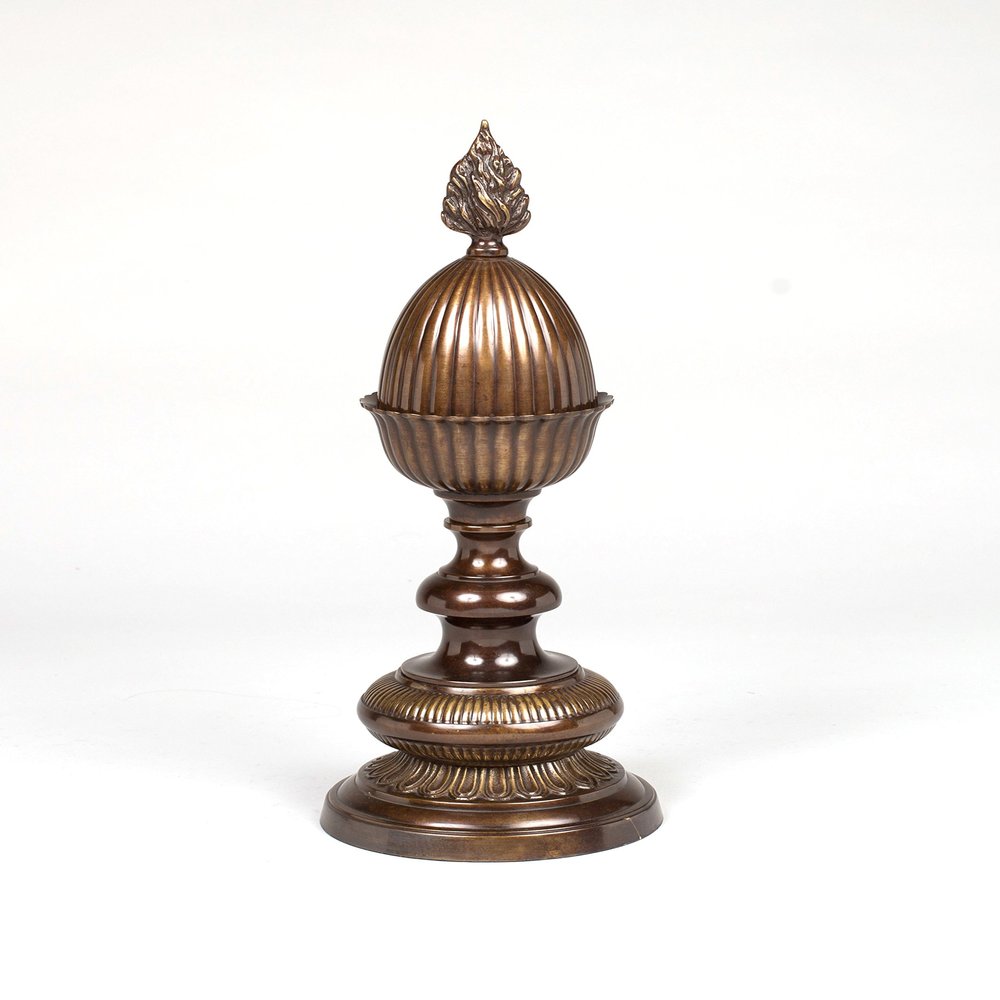 Home Decoration Acccessories Decorative Tabletop Finial Brass with Bronze Finish Embossed Pineapple Design Round Base 17" High