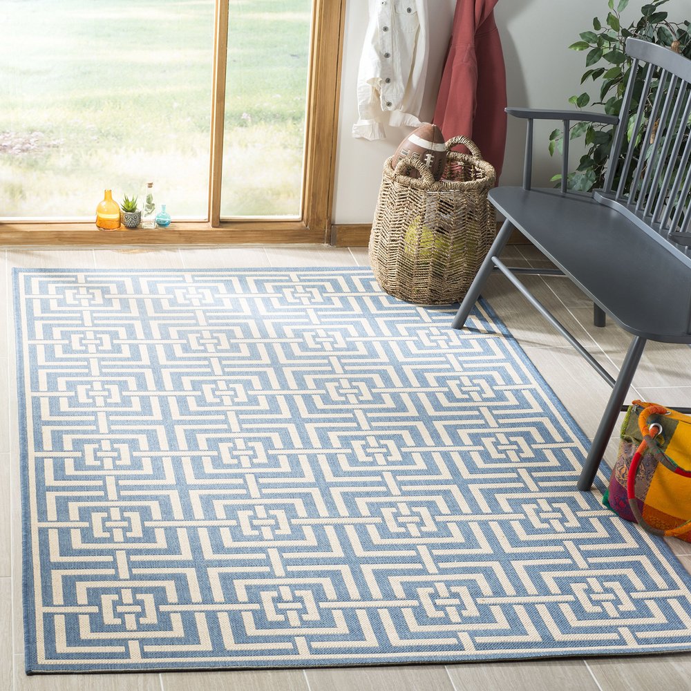 SAFAVIEH Washable Rug Outdoor Linden Collection - 4' x 6', Blue & Cream, Non-Shedding & Easy to Clean, Ideal for Patio, Backyard, Mudroom (LND128M)