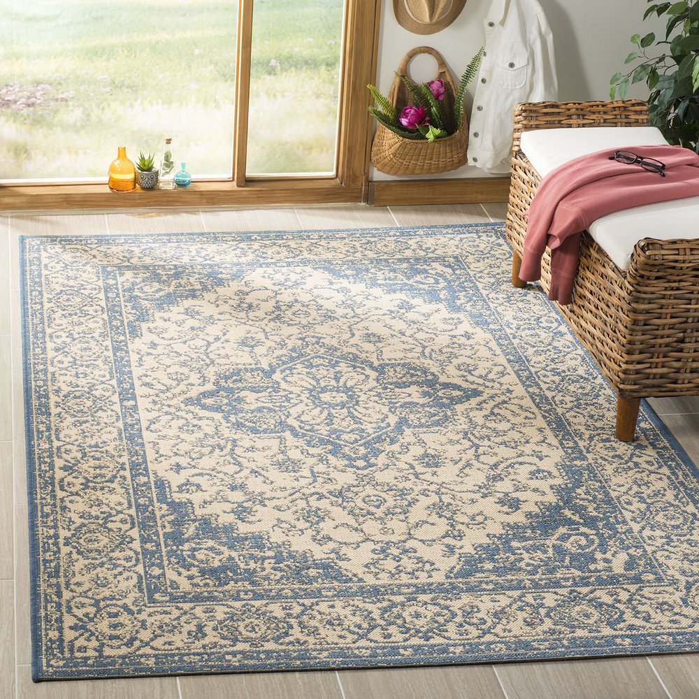SAFAVIEH Washable Rug Outdoor Linden Collection - 4' x 6', Cream & Blue, Non-Shedding & Easy to Clean, Ideal for Patio, Backyard, Mudroom (LND137N)
