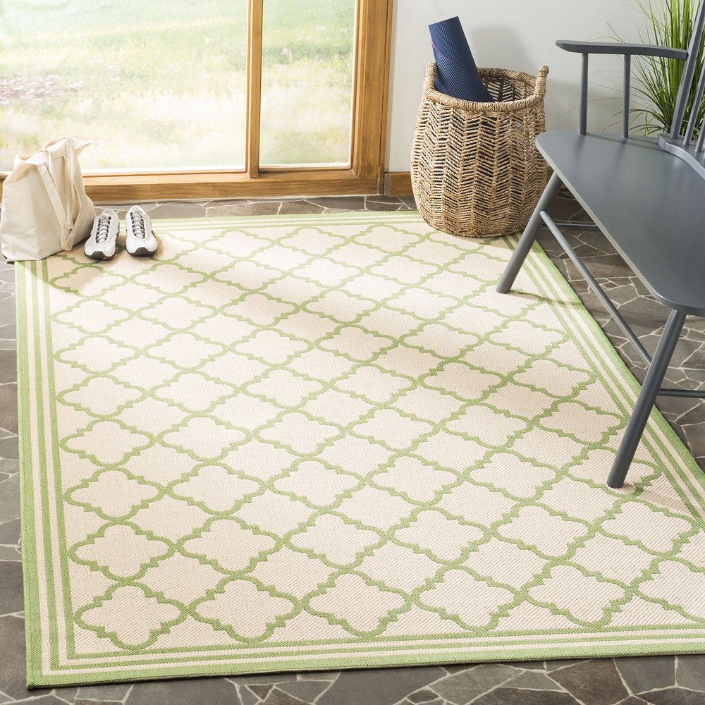 SAFAVIEH Washable Rug Outdoor Linden Collection - 4' x 6', Cream & Olive, Non-Shedding & Easy to Clean, Ideal for Patio, Backyard, Mudroom (LND121V)