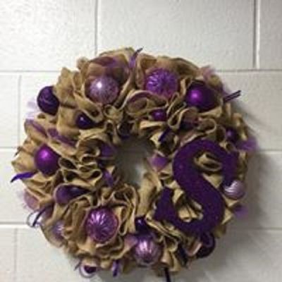 Burlap Wreath w/letter and decorations