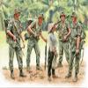 1/35 US Soldiers Patrolling Vietnam (4 & Woman) view 1