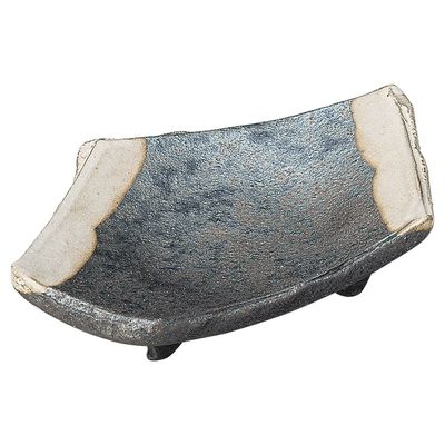 Yamashita Kogei 14130000 Black Kiln Changing Plate with Feet, 8.3 x 5.3 x 1.2 inches (21 x 13.5 x 3 cm)