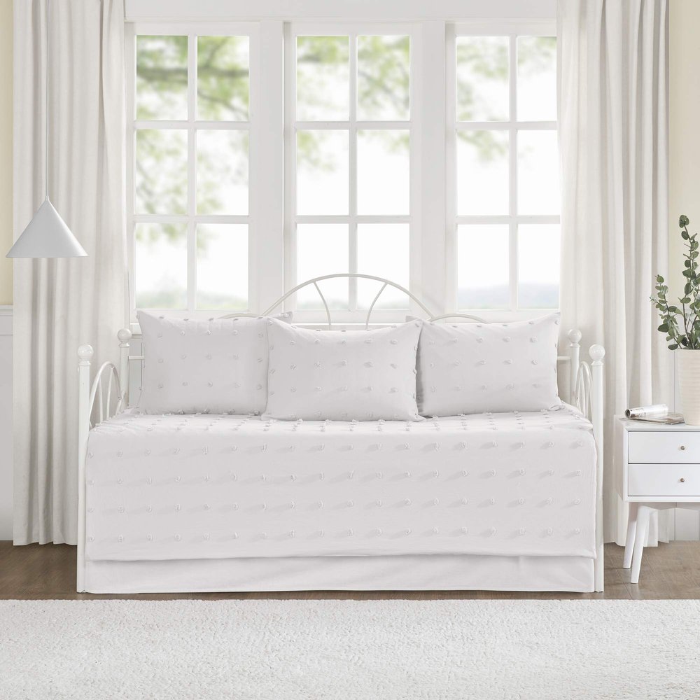 Intelligent Design Brooklyn Cotton Daybed Cover - Jacquard Tufted Chenille with Quilted Reverse, All Season Bedding with Bedskirt, Matching Shams, Decorative Pillow, Ivory 39"x75" 5 Piece