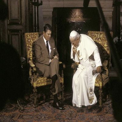 Pope John Paul II and Ronald Reagan Photo Print (10 x 8)