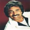 Portrait of Engelbert Humperdinck in White Suit Photo Print (8 x 10) view 1