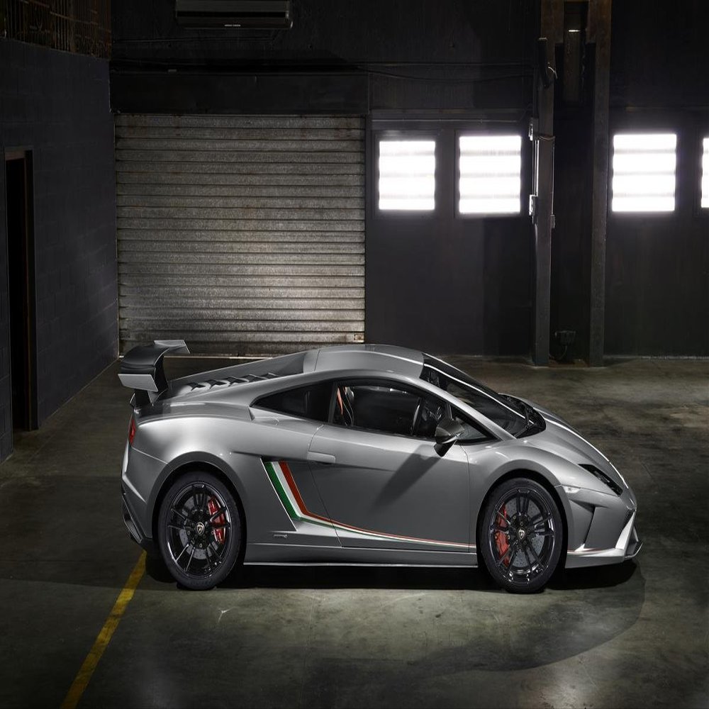 Gifts Delight Laminated 36x24 Poster: Lamborghini Gallardo LP 570-4