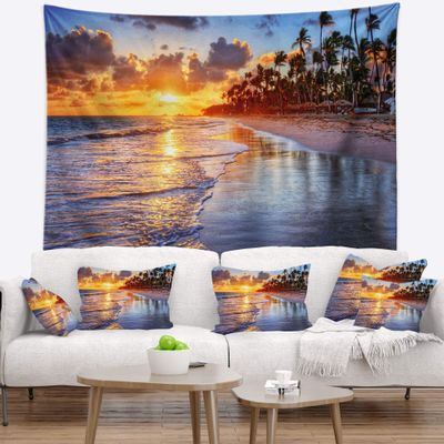 Designart ' Beach Side Resort with Palm Trees' Seashore Tapestry Blanket Dcor Wall Art for Home and Office X-Large: 92 in. x 78 in