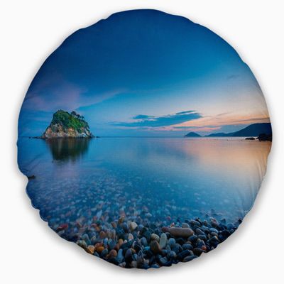 Designart Green Isle at Stony Coast' Seashore Throw Living Room, Sofa, High Quality Pillow Insert + Cushion Cover Printed On Both Side 20" Round