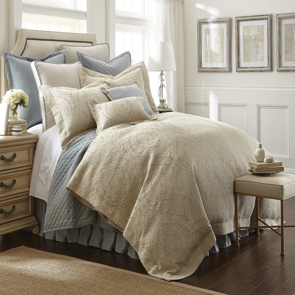 Austin Horn Classics Abigail 3-Piece Comforter Luxury Set (King)