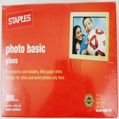 Staples Photo Basic Gloss 4x6 200 Sheet Pack 53lb 9mil 666176