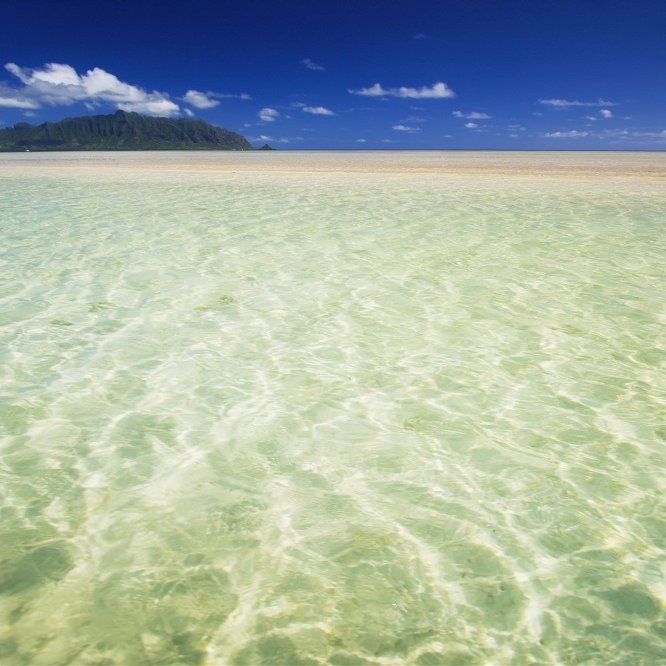 Posterazzi Hawaii Oahu Kaneohe Sandbar With Kualoa In The Back Ground Poster Print, (12 x 19)