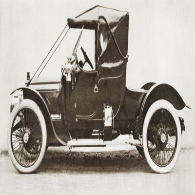 Posterazzi The 1910 Austin Ascot Car. From The Story Of 25 Eventful Years In Pictures Published 1935. Poster Print, (21 x 11)