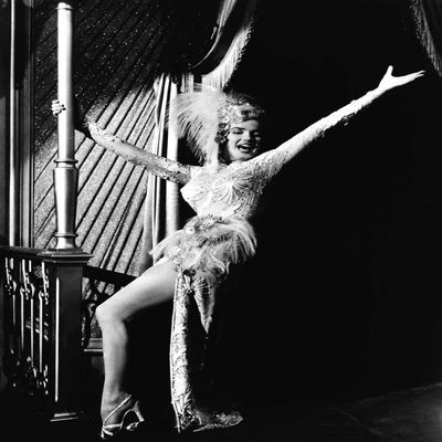 ThereS No Business Like Show Business Marilyn Monroe 1954 Tm And Copyright ??? ? 20Th Century Fox Film Corp All Rights Reserved Courtesy Everett Collection Photo Print (16 x 20)