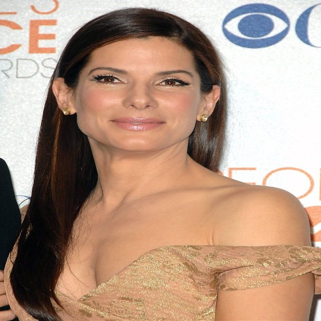 Sandra Bullock In The Press Room For PeopleS Choice Awards 2010 - Press Room Nokia Theatre Los Angeles Ca January 6 2010 Photo By Dee CerconeEverett Collection Photo Print (16 x 20)