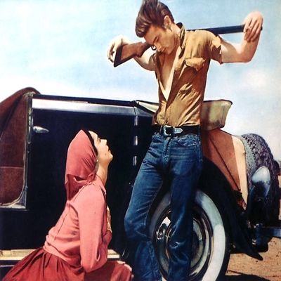 Posterazzi Giant From Left: Elizabeth Taylor James Dean 1956 Movie Masterprint Poster Print, (28 x 22)
