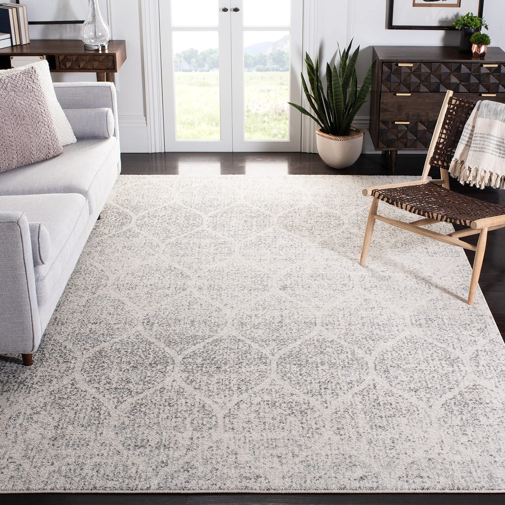 SAFAVIEH Area Rug 8x10 - Madison Collection - Large - Ivory & Silver, Glam Ogee Trellis Distressed Design, Non-Shedding & Easy Cleaning, Ideal for Living Room, Bedroom, Office, Dining Space (MAD604B)