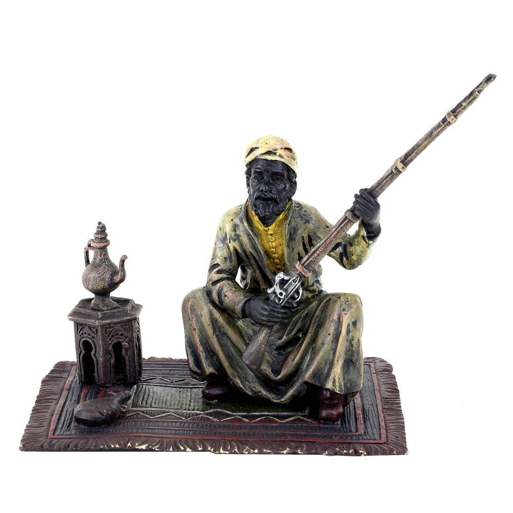 Kunst & Ambiente - Vienna Bronze Arab Figurine - Arabian Warrior on Carpet - Bergmann - Carpet Bronze - Orient Sculpture for Sale - Stamped - Hand-Painted Statue