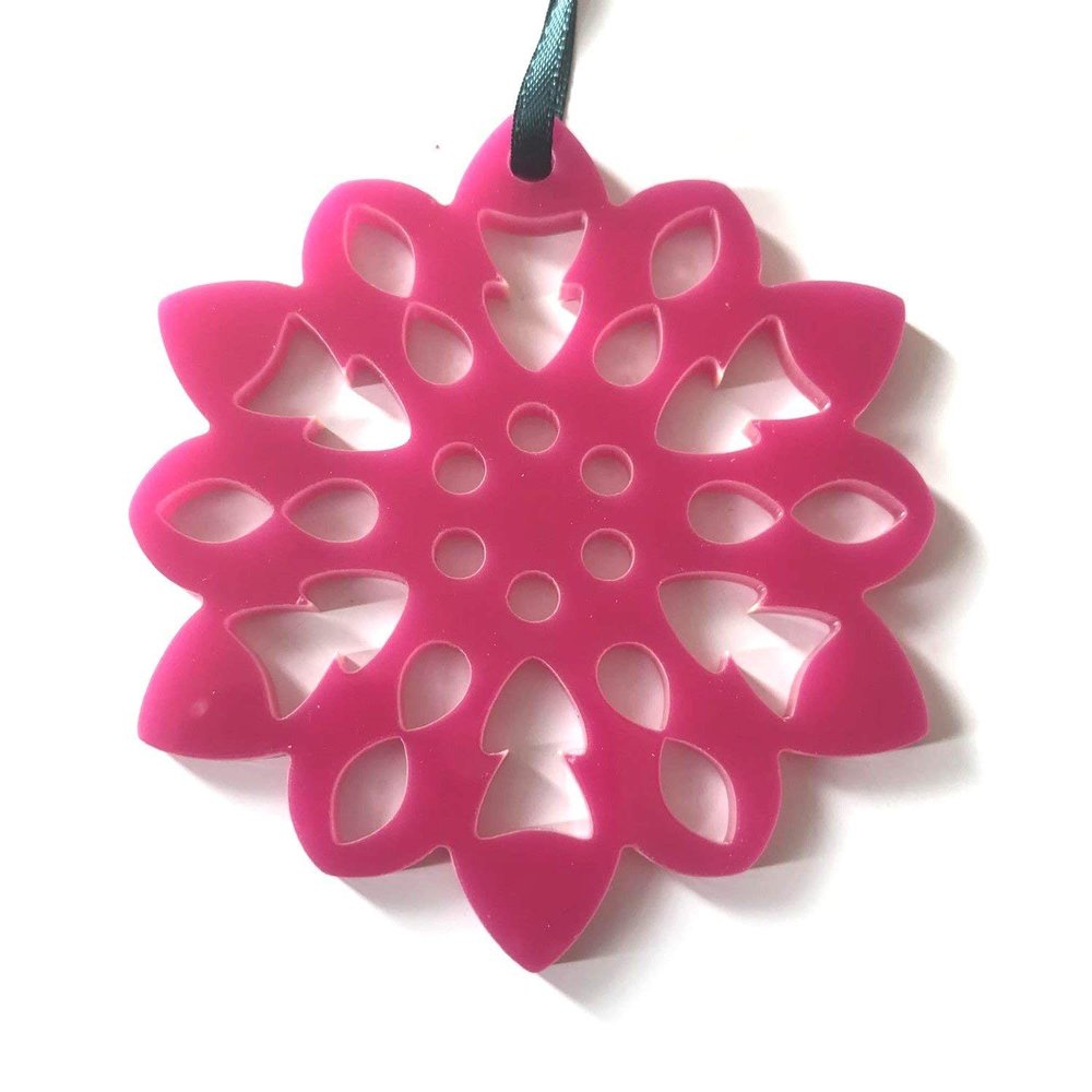 Super Cool Creation Fluffy Snowflake Christmas Tree Decoration - Pink - Large 14 cm
