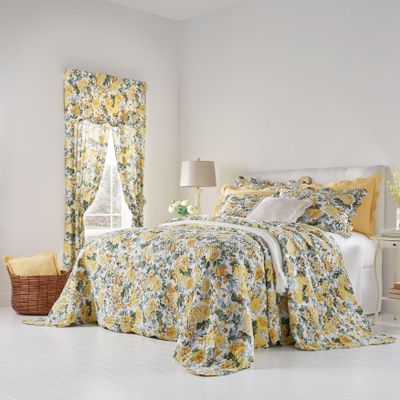 BrylaneHome Bedding Lightweight All Season Florence Quilted Oversized 100% Cotton Ultra Supreme Softness Bedspread - Full, Floral Multi