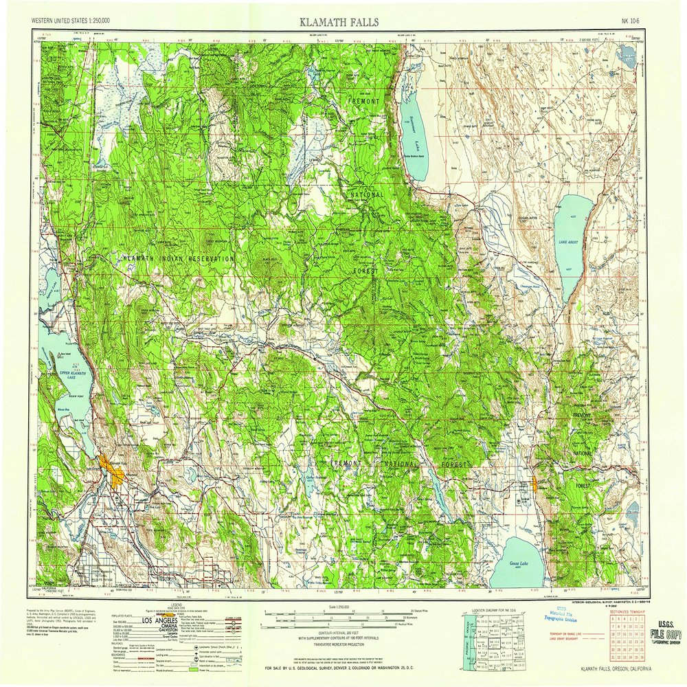 YellowMaps Klamath Falls OR topo map, 1:250000 Scale, 1 X 2 Degree, Historical, 1958, Updated 1958, 22.1 x 29.6 in - Polypropylene