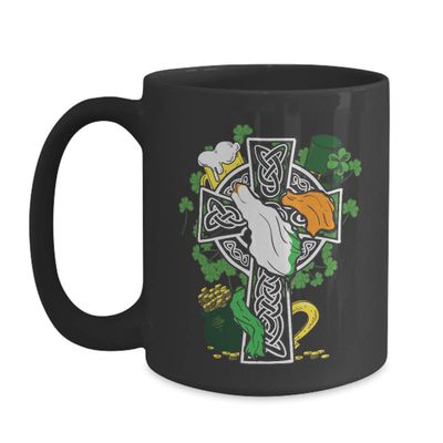 BeeTeeStore Celtic Cross Ireland Mug - Irish Heritage Symbol Design - 15oz Black Ceramic Coffee Cup for St. Patrick's Day and Thoughtful Heritage Gifts - Large Tea Mug