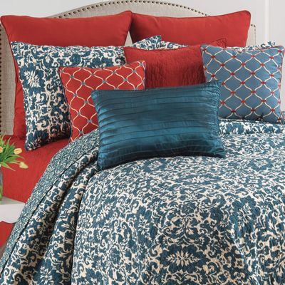 C&F Home Madison Adriatic Floral Medallion Full/Queen Machine Washable Reversible Queen Cotton Quilt Set Full/Queen 3 Piece Set Blue