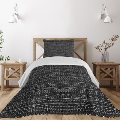 Ambesonne Mudcloth Coverlet, Chevron with Ornamental Aztec Style Vintage Bohemian Art, 2 Piece Decorative Quilted Bedspread Set with 1 Pillow Sham, Twin Size, Magenta Violet