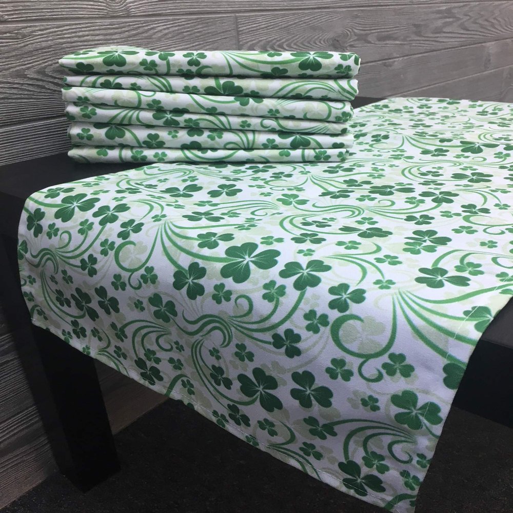 Seasonal Napkin & Table Runner Sets (Shamrock Scroll White)