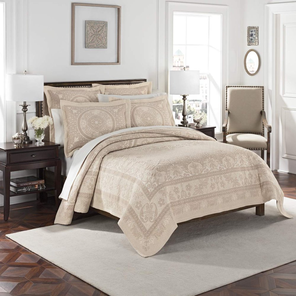 Colonial Williamsburg Basset Woven Bedspread & Coverlet Collection (Linen, King Coverlet 110W x 96L)