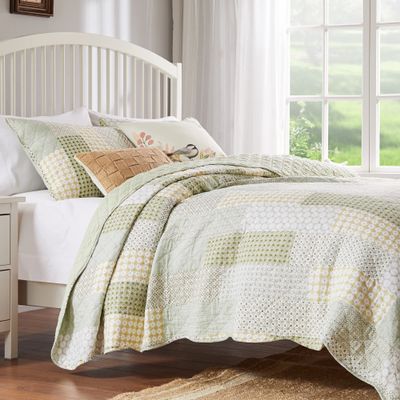 Barefoot Bungalow Juniper Quilt Set, King, Sage