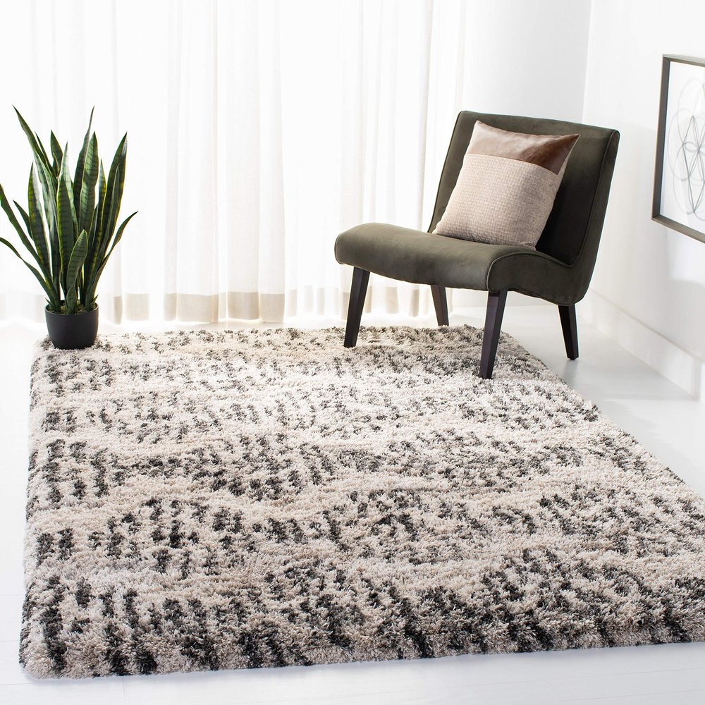 SAFAVIEH Area Rug 8x10 - Iceland Shag Collection - Large - Cream & Grey, Modern Design, Non-Shedding & Easy Cleaning, Ultra Plush Thick Pile, Ideal for Living Room, Bedroom, Dining Space (ISG518A)