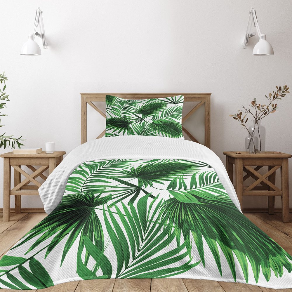 Ambesonne Palm Leaf Bedspread Set, Realistic Vivid Leaves of Palm Tree Growth Ecology Botany Themed Print, 3 Piece Decorative Bedding Coverlet and 2 Pillow Shams, Twin Size, Fern Green White