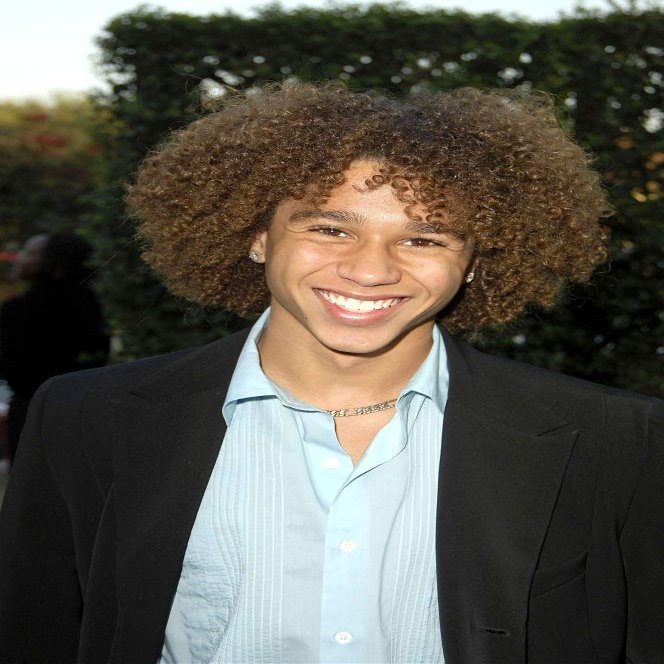 Posterazzi Poster Print Corbin Bleu at Arrivals for 15Th Annual Environmental Media Awards Ebell Club New York Ny October 19 2005. Photo by Michael GermanaEverett Collection Celebrity (8 x 10)