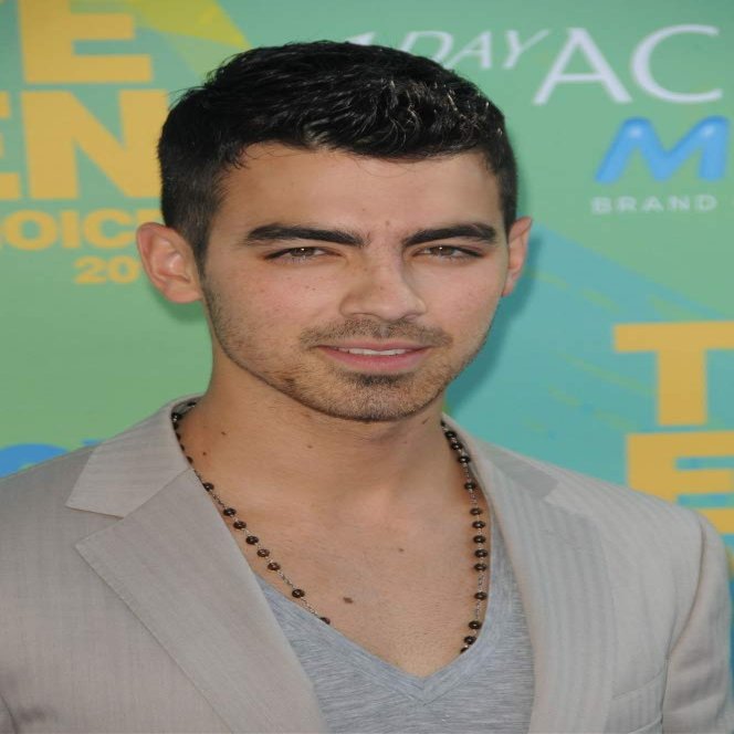 Posterazzi Poster Print Joe Jonas Teen Choice Awards-Arrivals Gibson Amphitheatre Los Angeles Ca August 7 2011. Photo by Dee CerconeEverett Collection Celebrity (8 x 10)