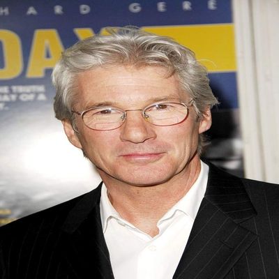 Posterazzi Poster Print Richard Gere at Arrivals for The Hoax Premiere Mann'S Village Theatre in Westwood Los Angeles Ca March 18 2007. Photo by Michael GermanaEverett Collection Celebrity (8 x 10)