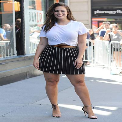 Posterazzi Ashley Graham Out and About for Celebrity Candids - Wed New York Ny July 26 2017. Photo by Kristin CallahanEverett Collection Celebrity (8 x 10)