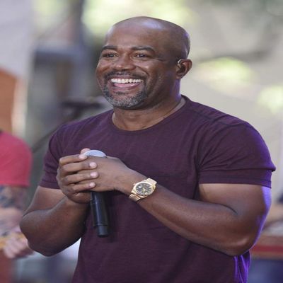 Posterazzi Poster Print EVC1528G03XQ001 Stage for NBC Today Show Concert with Darius Rucker Rockefeller Plaza New York Ny August 28 2015. Photo by Derek StormEverett Collection Celebrity (8 x 10)