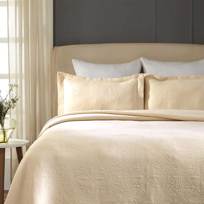 BLUENILEMILLS Blue Nile Mills Farmhouse Bedspread Set, Textured Cotton Celtic Circle Scalloped Quilt Set with Matching Sham(s), Farmhouse Amazon Essentials Bedding, Popular Pretty Quilt
