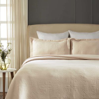 BLUENILEMILLS Blue Nile Mills Farmhouse Bedspread Set, Textured Cotton Celtic Circle Scalloped Quilt Set with Matching Sham(s), Farmhouse Amazon Essentials Bedding, Popular Pretty Quilt