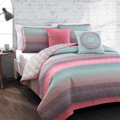 Avondale Manor 4-Piece Cypress Quilt Set, Twin Quilt Comforter Set, Lightweight Ultra-Soft Microfiber, Reversible Comfortable Bedding Set, Hypoallergenic Bedspread, Twin, Coral/Blue