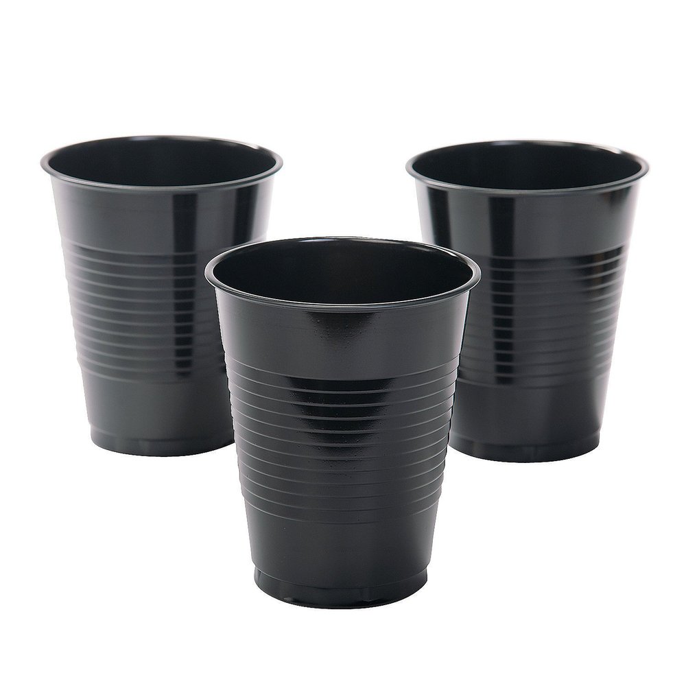 Fun Express - 16oz Black Plastic Cup - Party Supplies - Solid Tableware - Solid Cups - Party - 20 Pieces
