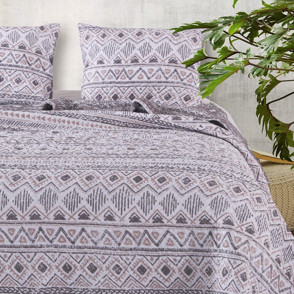 Barefoot Bungalow Denmark Quilt Set, Full/Queen, Ivory