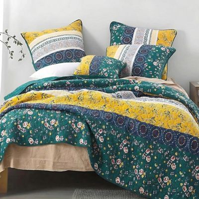 DaDa Bedding 100% Cotton Floral Patchwork Bedspread - Bohemian Gardenia Wild Flowers Quilt Set - Bright Botanical Bedspread - Earthy Tones - Lightweight - Queen Size - 3-Piece