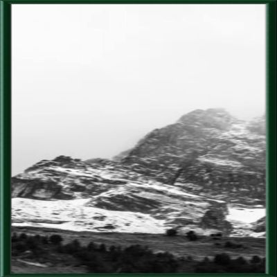 Frame It Easy 9 x 26 Green Metal Frame (Hanover)